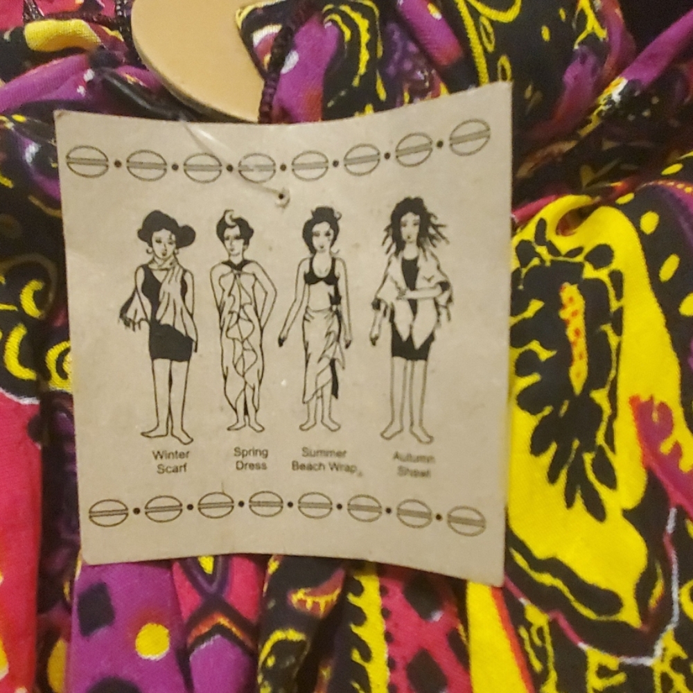 Sarong - Picture 2 of 3
